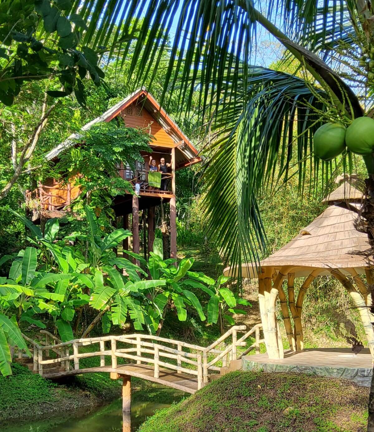 Baumhäuser auf Koh Yao Noi in der Andamansee